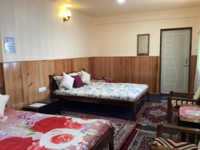 WARUHANG HOMESTAY